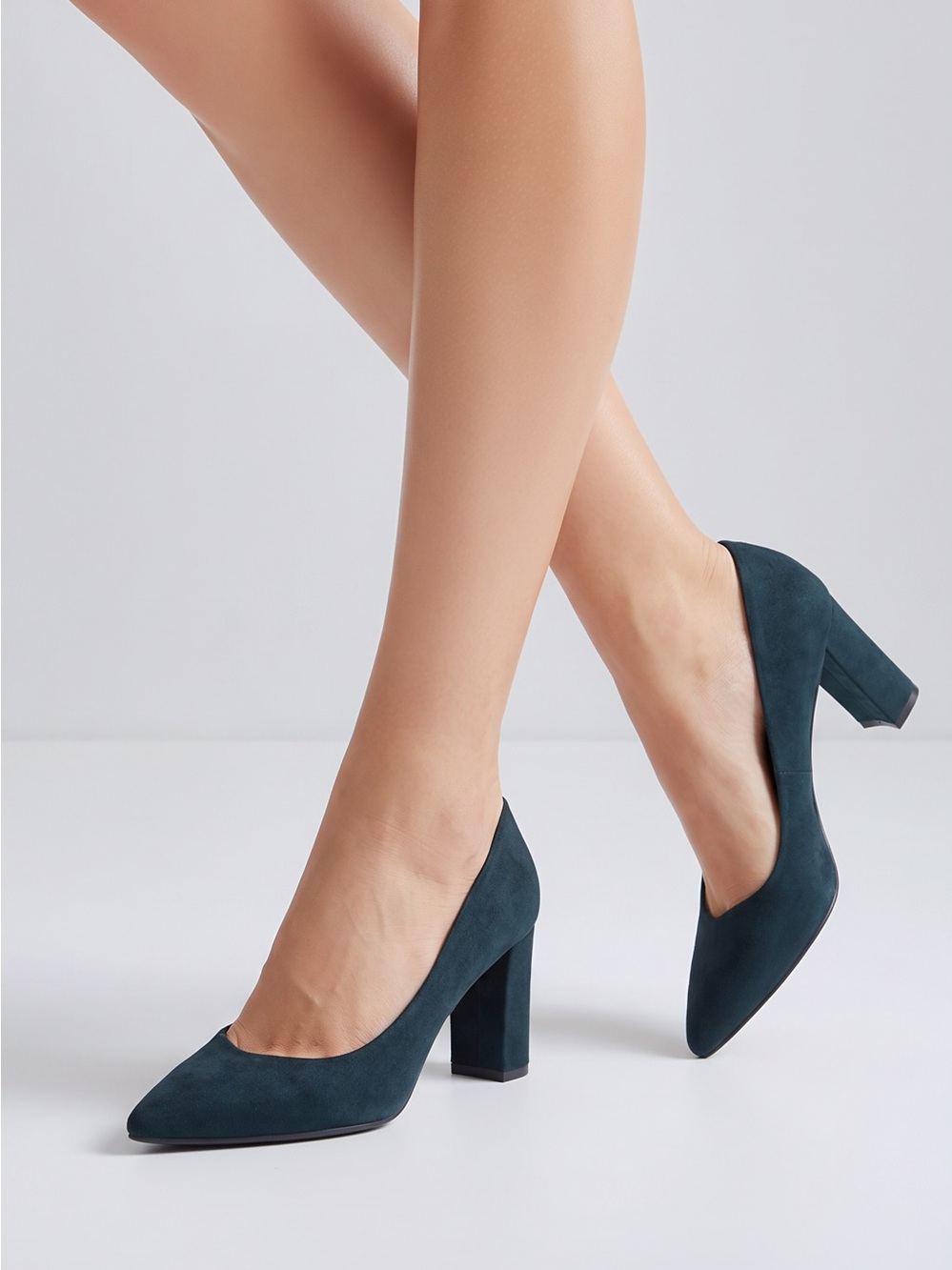 Vintage Stuart Weitzman Anna Womens Black Canvas Block Heel Pumps Size 9.5N EUC